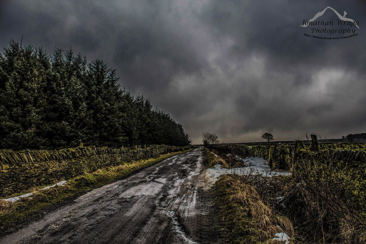 J_Wragg_Photos's tweet photo. Cartworth Moor near Holmfirth! @Holmfirth_org @Welcometoholmf @moreHolmfirth #holmfirth #iLoveHD #buzzyorkshire https://t.co/22OADLeTDq