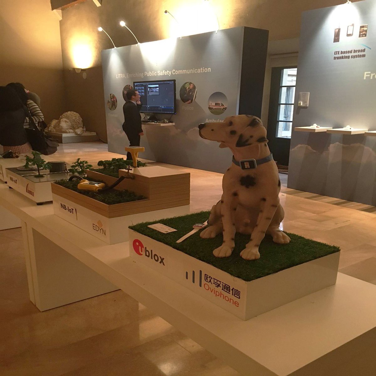 crassociati's tweet photo. #IoT application for dogs: will #pets soon have their own versions of @Tinder or @Grindr? #AnimalFuture #MWC16 #BCN https://t.co/xSQ1AoUmV8