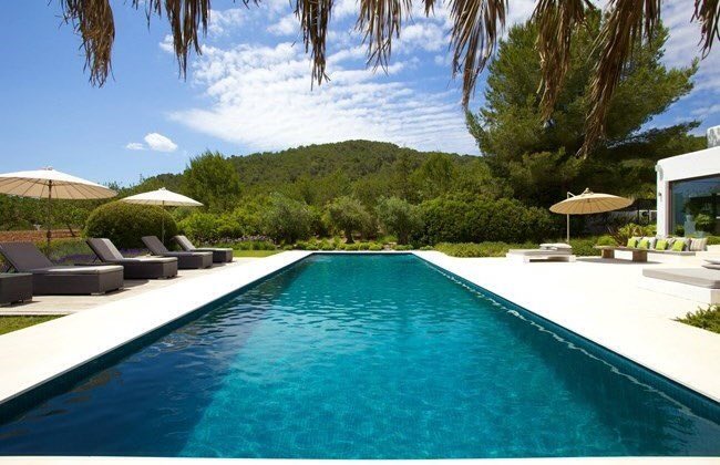 stuzi_pants's tweet photo. #luxury #SanLorenzo design villa (sleeps 12) from £7000 per week https://t.co/A70JoCq4El #Ibiza2016 #ibiza https://t.co/rIDQJ4LLIV