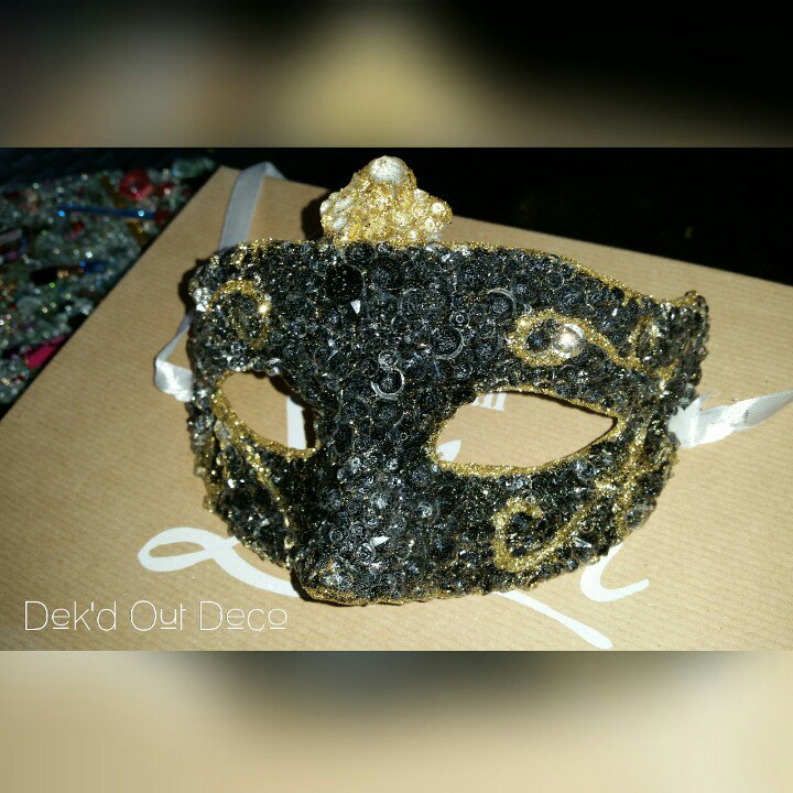 DekdOutDeco's tweet image. gofundme.com/dekdoutdeco
Go Fund Me! Help support your local artist!