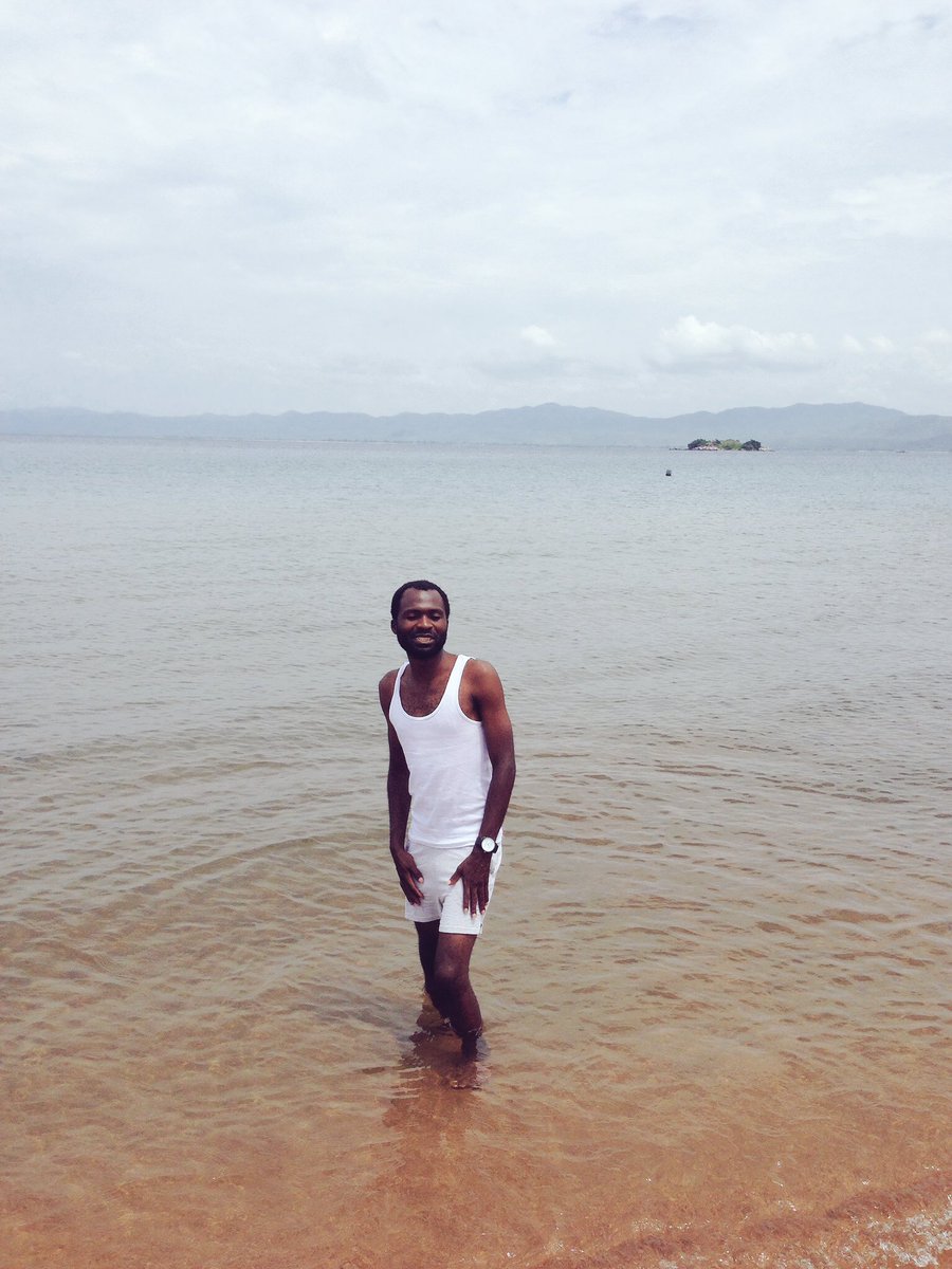 SannieYoung's tweet photo. 15.01.15 Getting ready 4 the 'baptism' of the freshest waters of #LakeMalawi. #Likoma #Island #LikomaIsland #Malawi https://t.co/lDjrJcXMNE