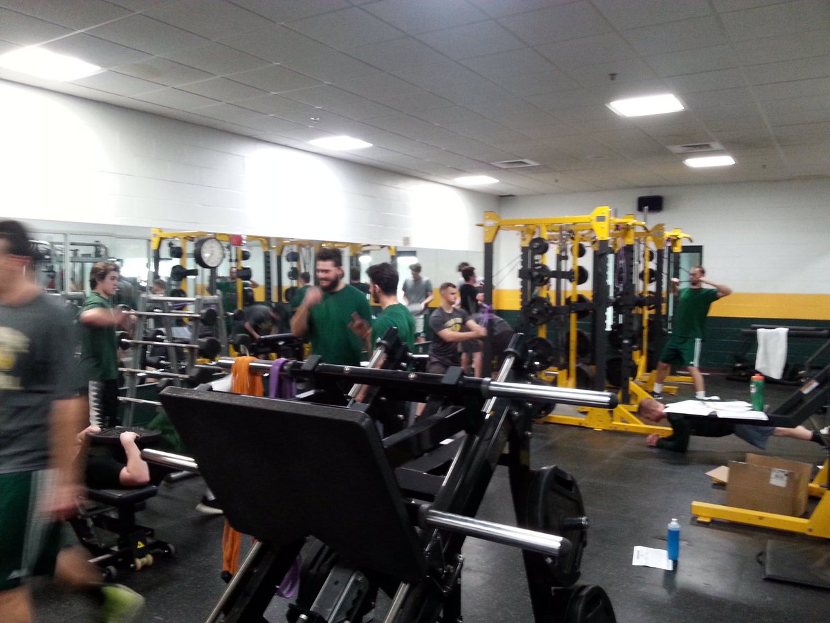 merichards0's tweet photo. .@FSU_Falcons Watch out @mascacsports @FSUFalconsBSB are hungry &amp; they're going to make noise ⚾️ #FSUFalconStrength https://t.co/4JoAdg4LLz