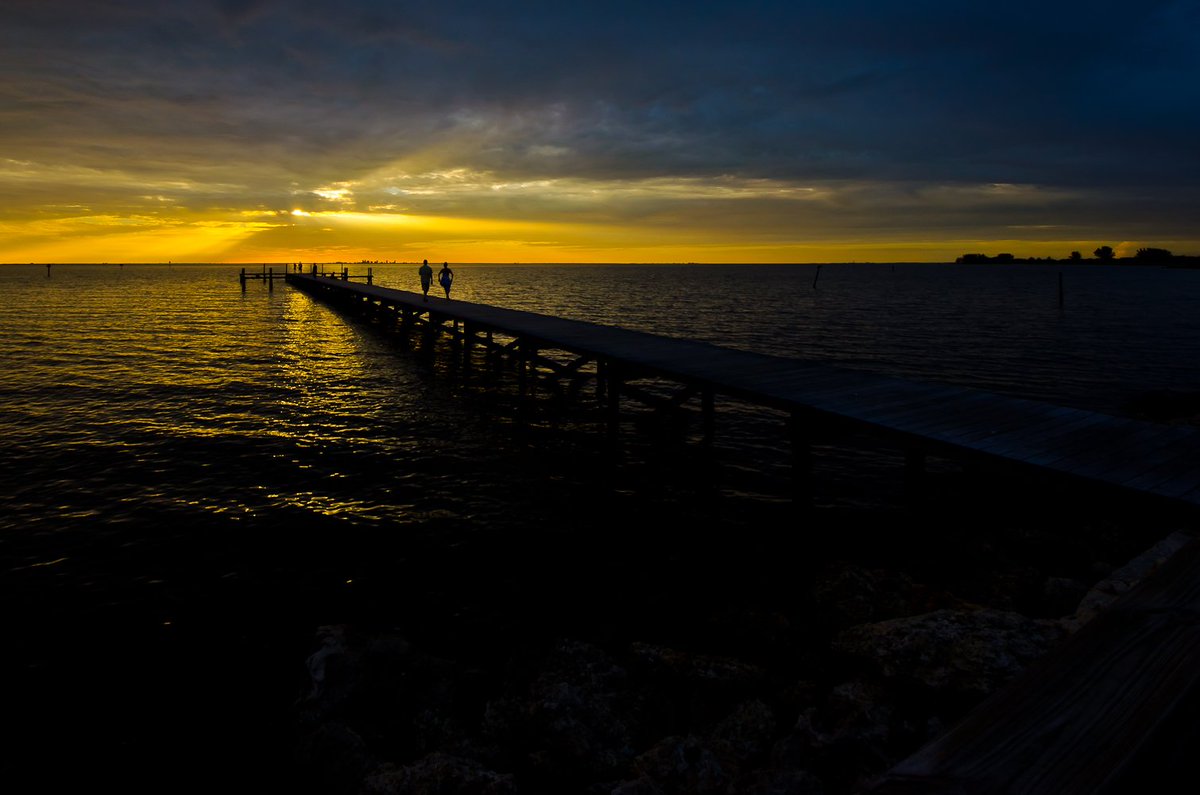 Little_HarborFL's tweet photo. #beautiful view to start your evening. #ruskin #beach https://t.co/3dL7SnLr64