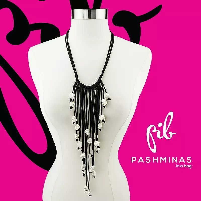 JosefinaLosa's tweet photo. Visítanos, no somos solo pashminas, tenemos una gran variedad de carteras y accesorios.
#PashminasInaBag
#PlazaLa… https://t.co/enQmFYwgOA