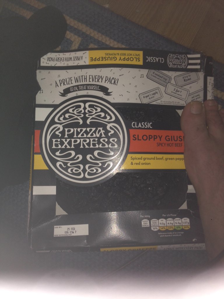 This is apparently colour. Correct Color? <a href="/PizzaExpress/">PizzaExpress</a> <a href="/pizzaexpress_uk/">PIZZA EXPRE$S™ UK</a> #sloppy #giuseppe #pizza #express