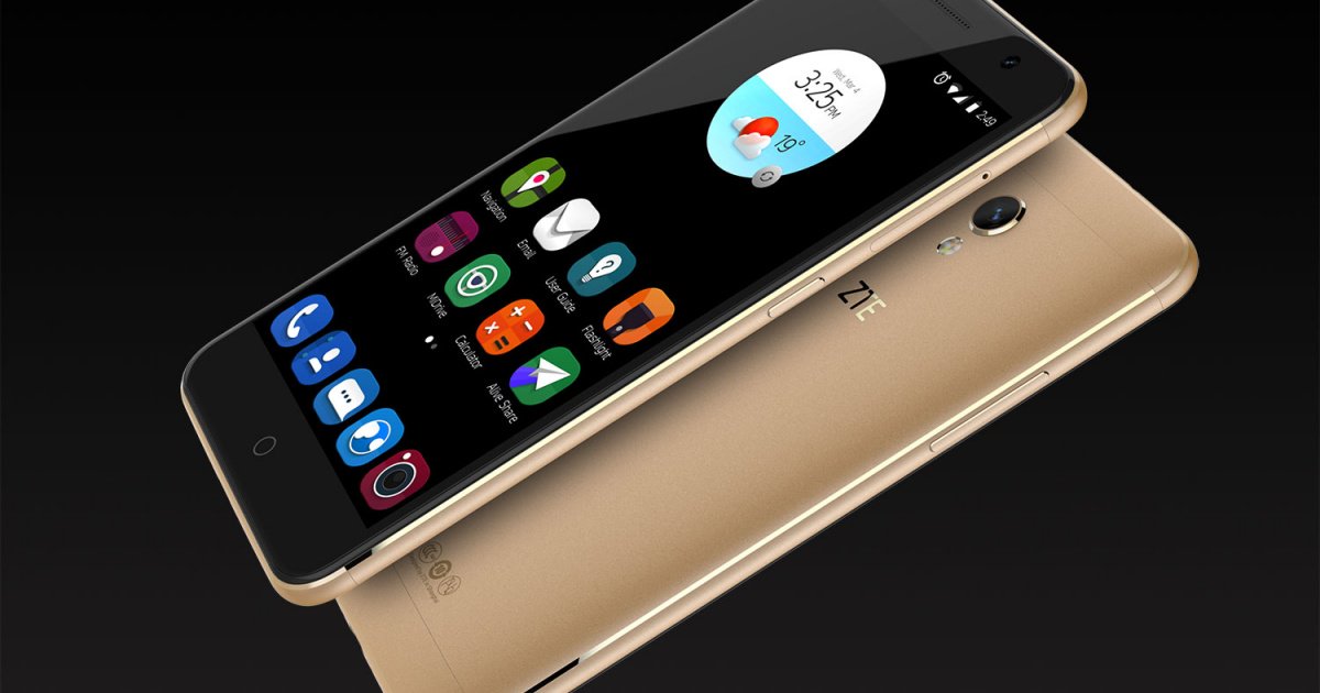 DigitalTrends's tweet photo. The skinny @ZTE_USA #BladeV7 and #V7Lite look awesome, but are hard to buy #MWC16 https://t.co/T0sxN3Jj9p https://t.co/2S2MJj157N