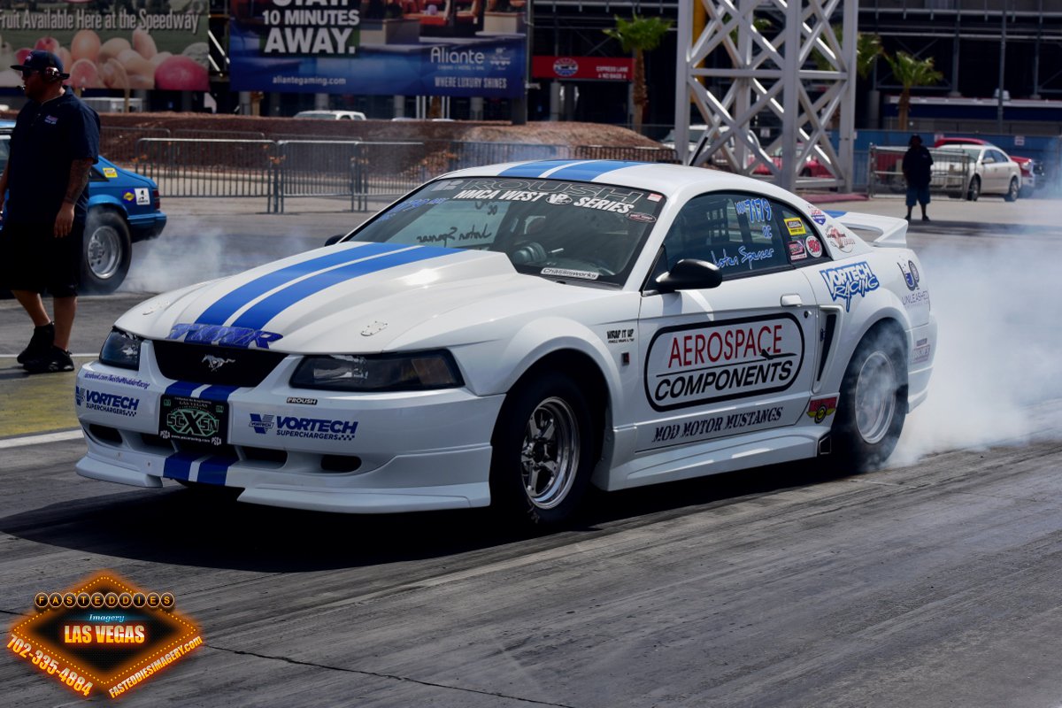 DragRacingScene's tweet photo. Aerospace finds areas where it can help racers &amp; then designs products to meet those goals. >https://t.co/tM7rrM8Tnt https://t.co/ZKBya1zb2G