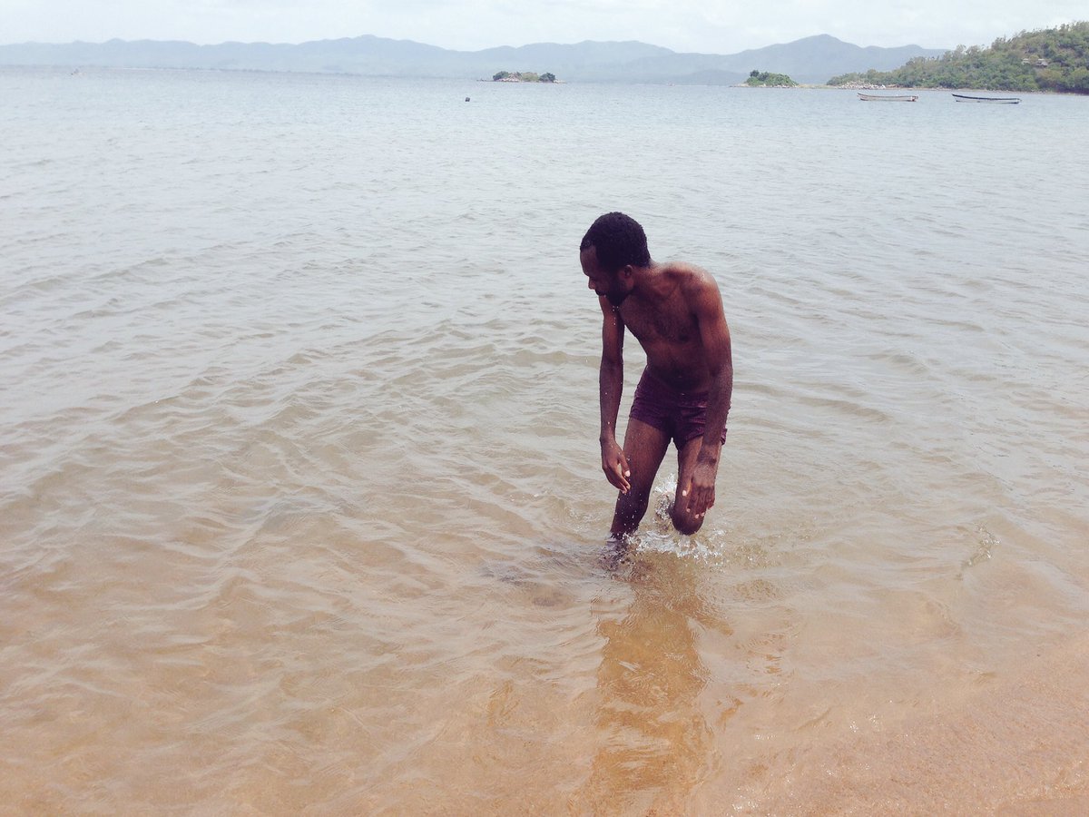 SannieYoung's tweet photo. 17.01.2015 #Moments upon moments! #LakeMalawi #LikomaIsland #Likoma #Island #Malawi #Tourism #TravelTuesday #Beach https://t.co/aEpY0TtCGo