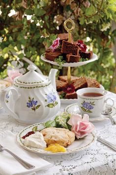 In the mood for tea in the garden this spring? Come stay here with us! And enjoy tea in our tulip gardens!