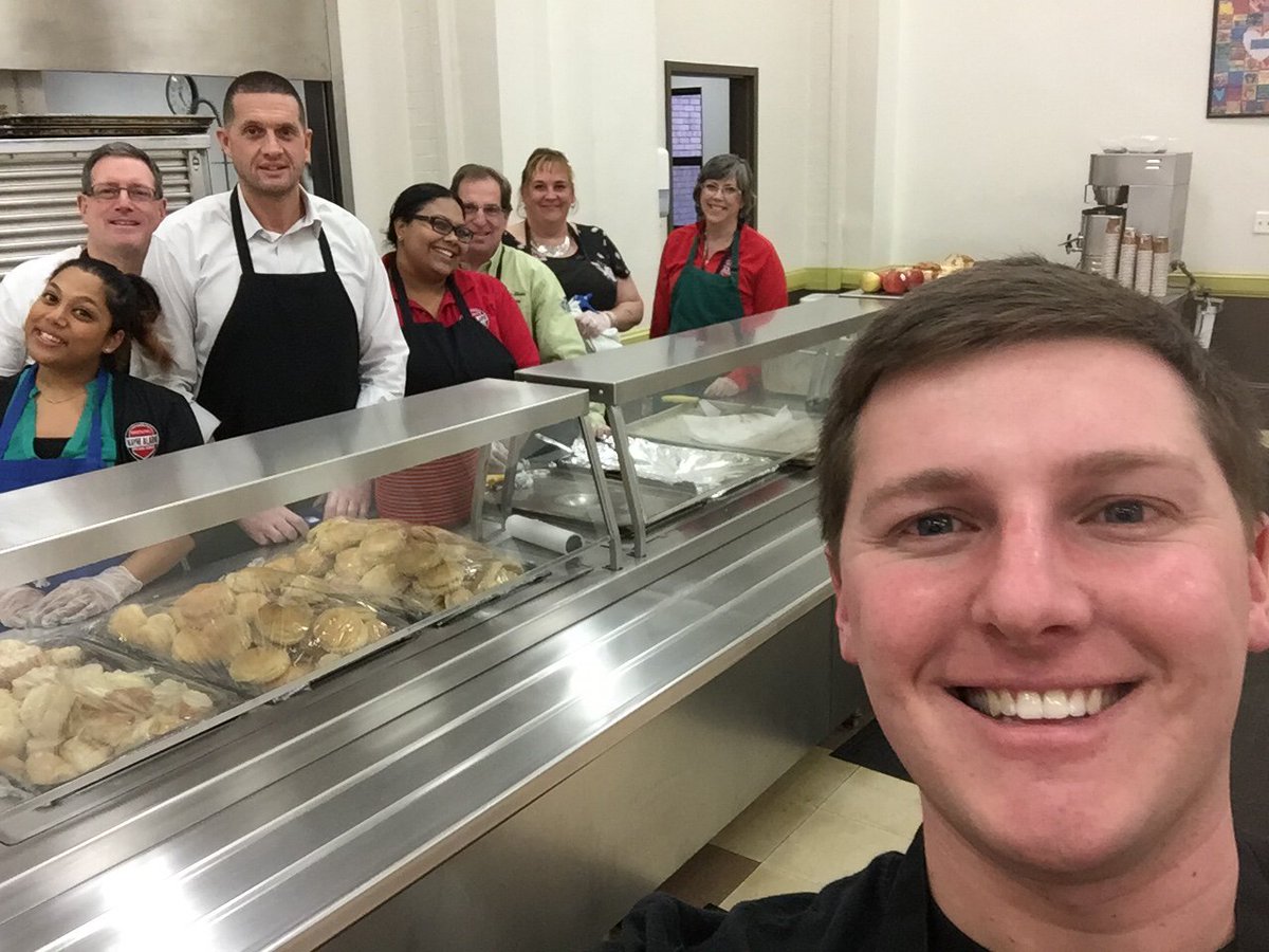 WayneAlarm's tweet photo. Wayne Alarm volunteering at my brothers table in Lynn! https://t.co/RVbXzeHnha
