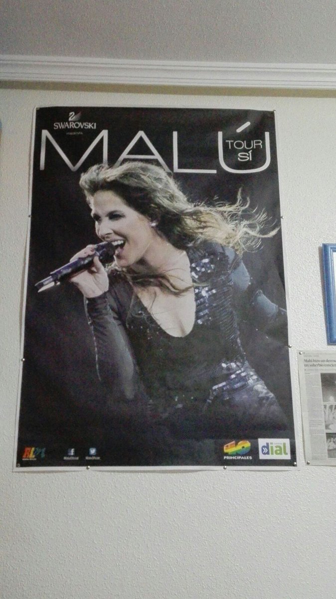 valulera99's tweet photo. Los carteles de esta gira son peores personalmente, no se puede superar el del tour si https://t.co/nnavIfUXKn