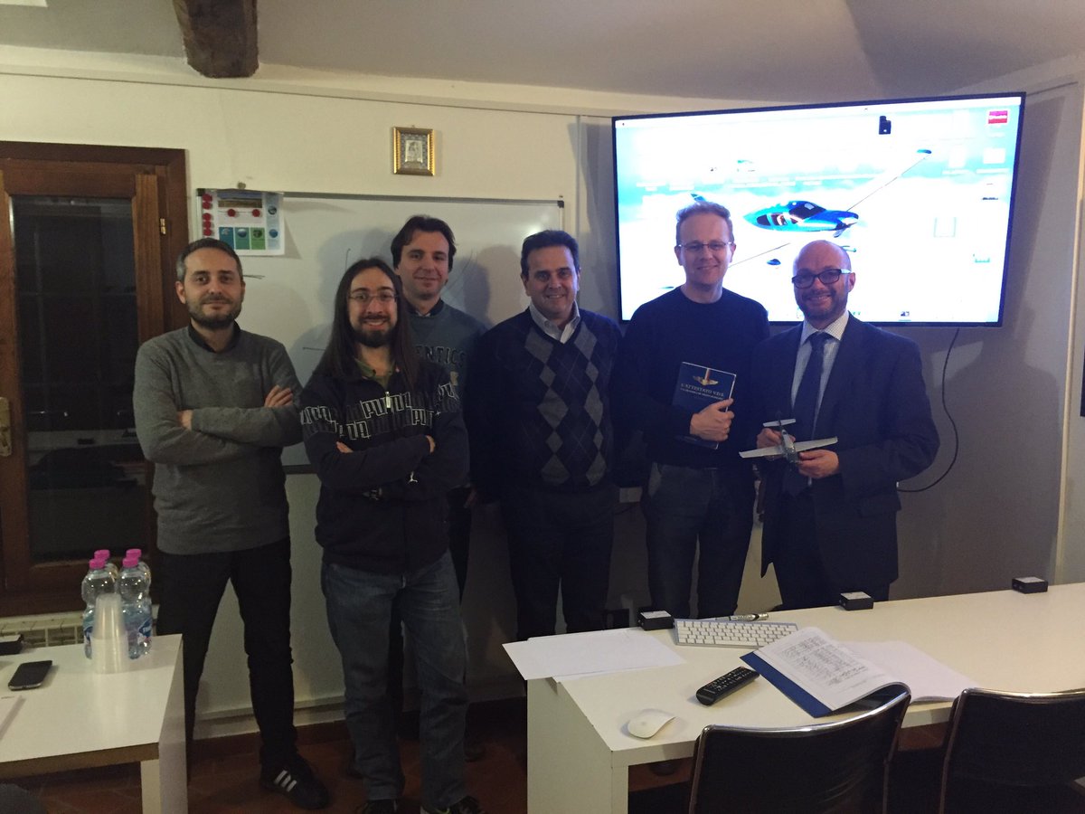 CirrusAviation's tweet photo. Ultima lezione teorica VDS
Da lunedì 29 Febbraio inizieremo con un nuovo ciclo di lezioni di teoria. https://t.co/hfZ2yP9SE5