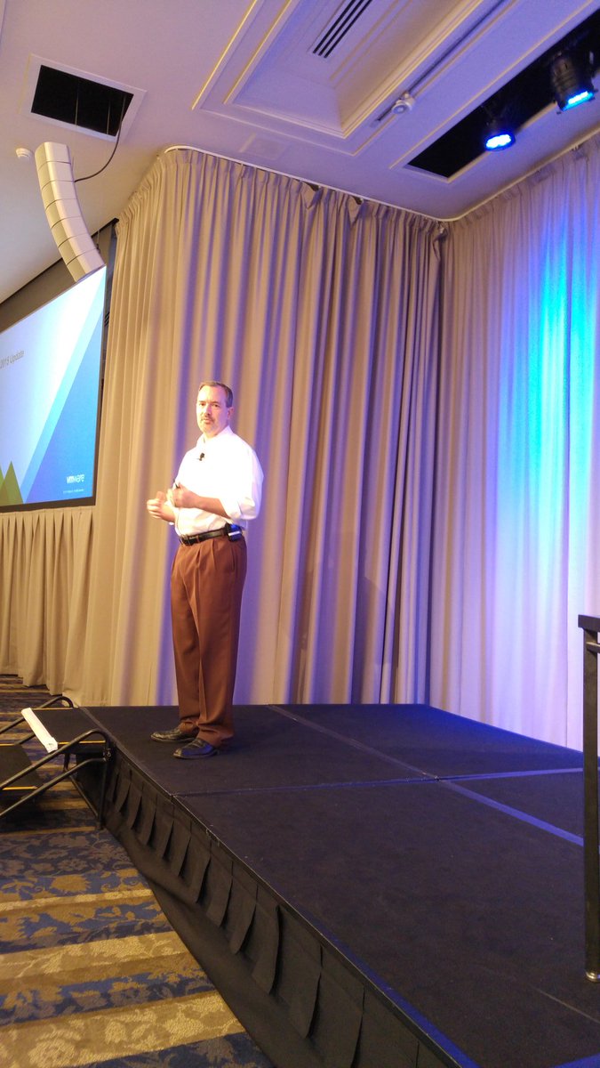 VMUGSydney's tweet photo. @scott_lowe kicking off his morning keynote at Sydney VMUG UserCon #SydneyVMUG https://t.co/Qd8VPQp6NF