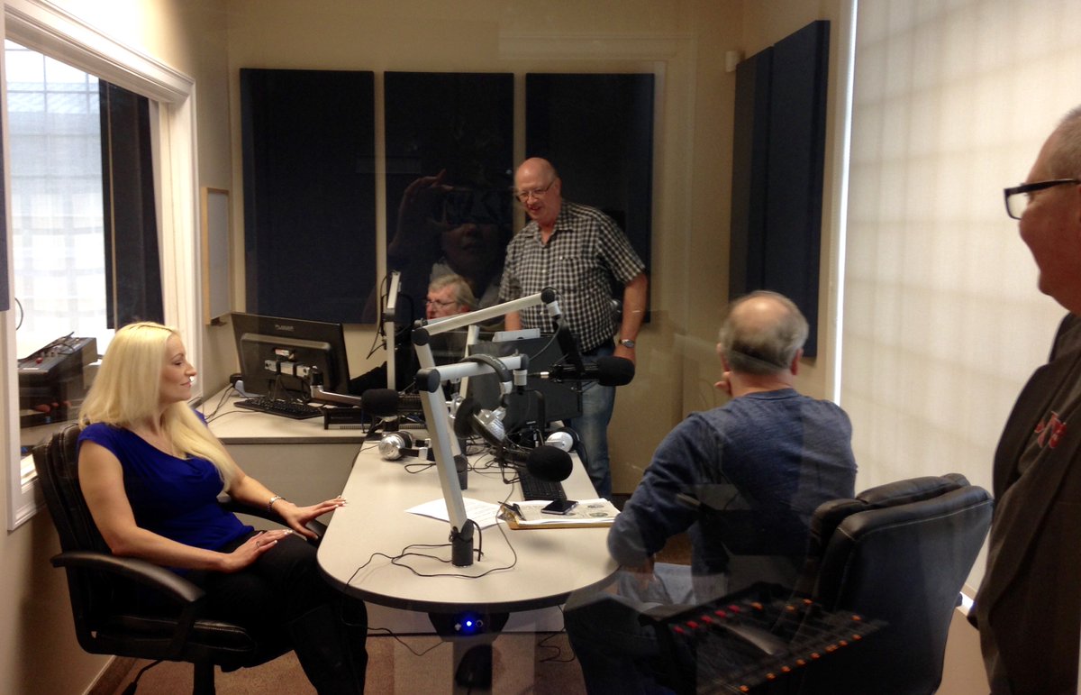 pulse1077's tweet photo. What do you do when you are in a room full of talented people? Me. I take a pic. #Pulsehost #1077PulseFM #SurreyBC https://t.co/va722lTmuh