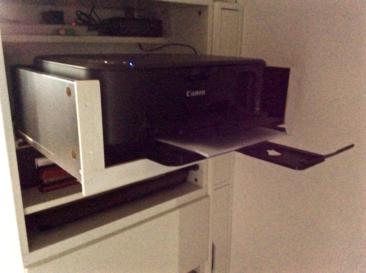 Nickohlye's tweet photo. Besta drawer pull out for 3-in-1 printer https://t.co/vImIr95LPr #Help https://t.co/TgFQFNCFyY