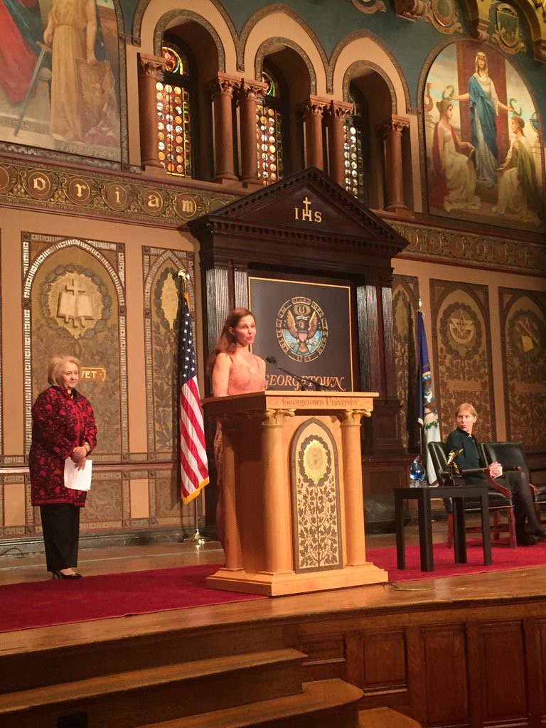 GUberkleycenter's tweet photo. .@AshleyJudd closes the program by thanking our speakers and the @Georgetown community #GUGlobalFutures https://t.co/jskK8tBzhH