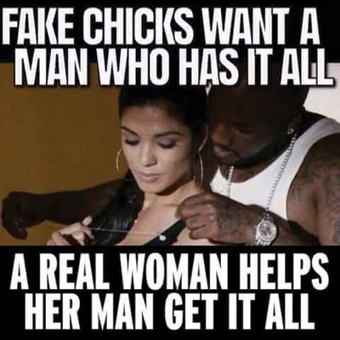 PlaygirlBabydol's tweet photo. #Fakechicks 
Vs 
#Realwomen https://t.co/xNoPj6lwyk