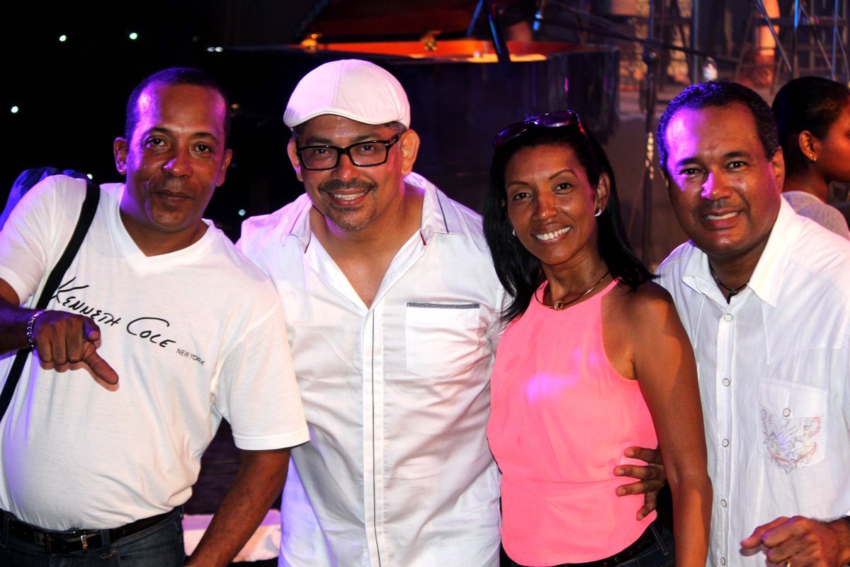 luisLugo507's tweet photo. Anoche en el @Musicalionpty. Gracias a todo el público y a todos mis compañeros. #SalsaSinfonica #Musicalion2016 https://t.co/8w8Xrd5cF4