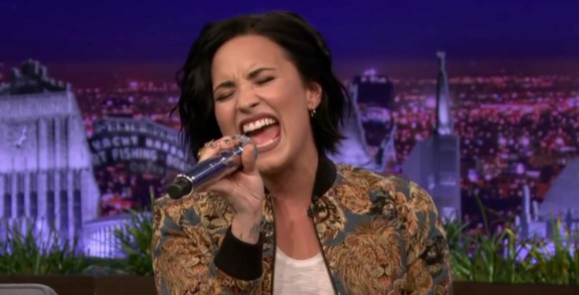Is that <a href="/xtina/">Christina Aguilera</a> no that's <a href="/ddlovato/">Demi Lovato</a>!  #musical #impressions ow.ly/YCRhq