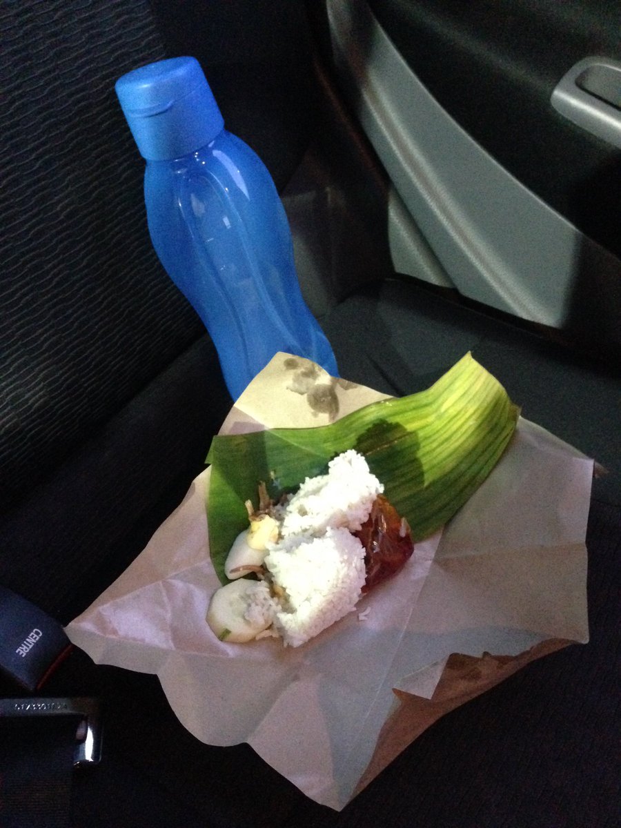 AMIRULLLLLL's tweet photo. Good morning Kuala Lumpur ! #BreakfastInCar #UberDriversBreakfast https://t.co/vQnK8aubRB