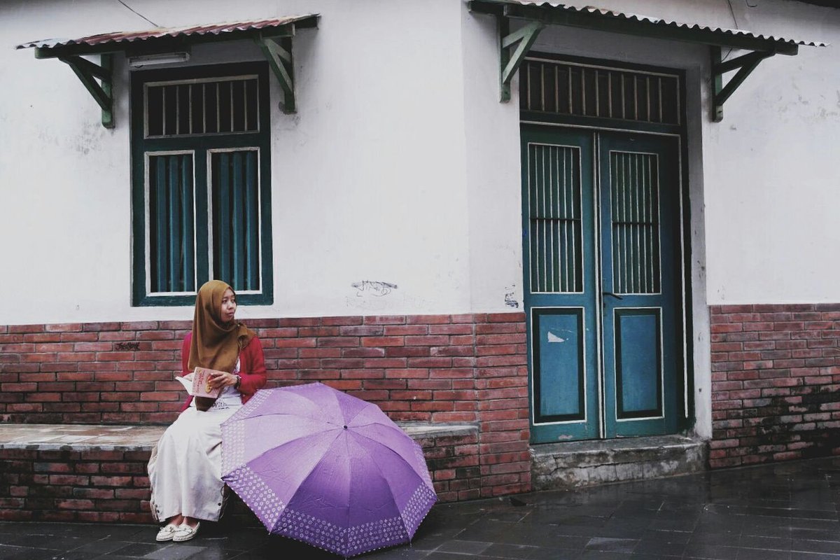 Gerimis rintik rintik di salah satu sudut kotagede - <a href="/dwisusanti/">dwi susanti</a>