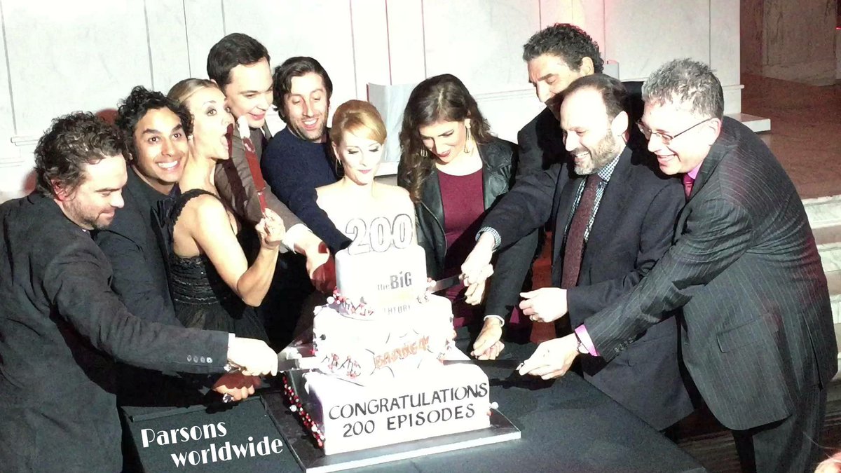 jimonthestand's tweet photo. Congrats @BigBang_CBS 
#BBT200 
(Thanks for this picture @BigBangTheoryC4 ) https://t.co/EhPA3hELFL