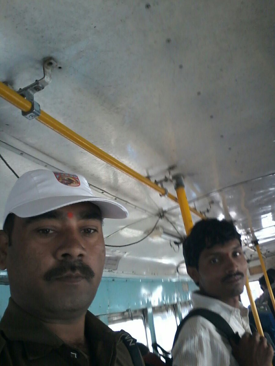 NMMT_bus_day's tweet photo. #NMMTBusDay #ChabiChodo  #BusDaySelfie @zophoptech @vinayakbhavnani https://t.co/0VL5BCqaWS