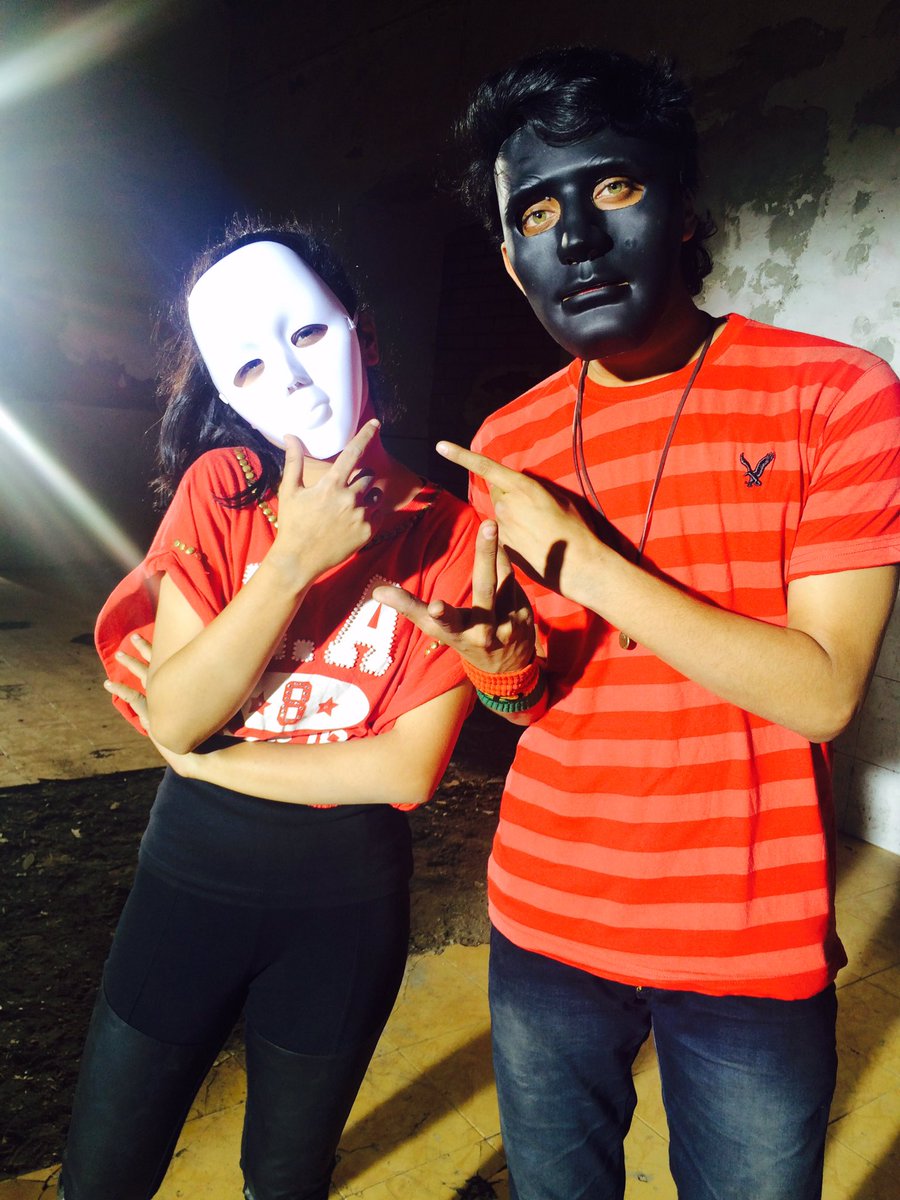 iavneetkaur's tweet photo. #ChehrePeChehra @vishaljethwa06 #ShootLife #Day5 #Exhausted https://t.co/NlJDoF9rfm