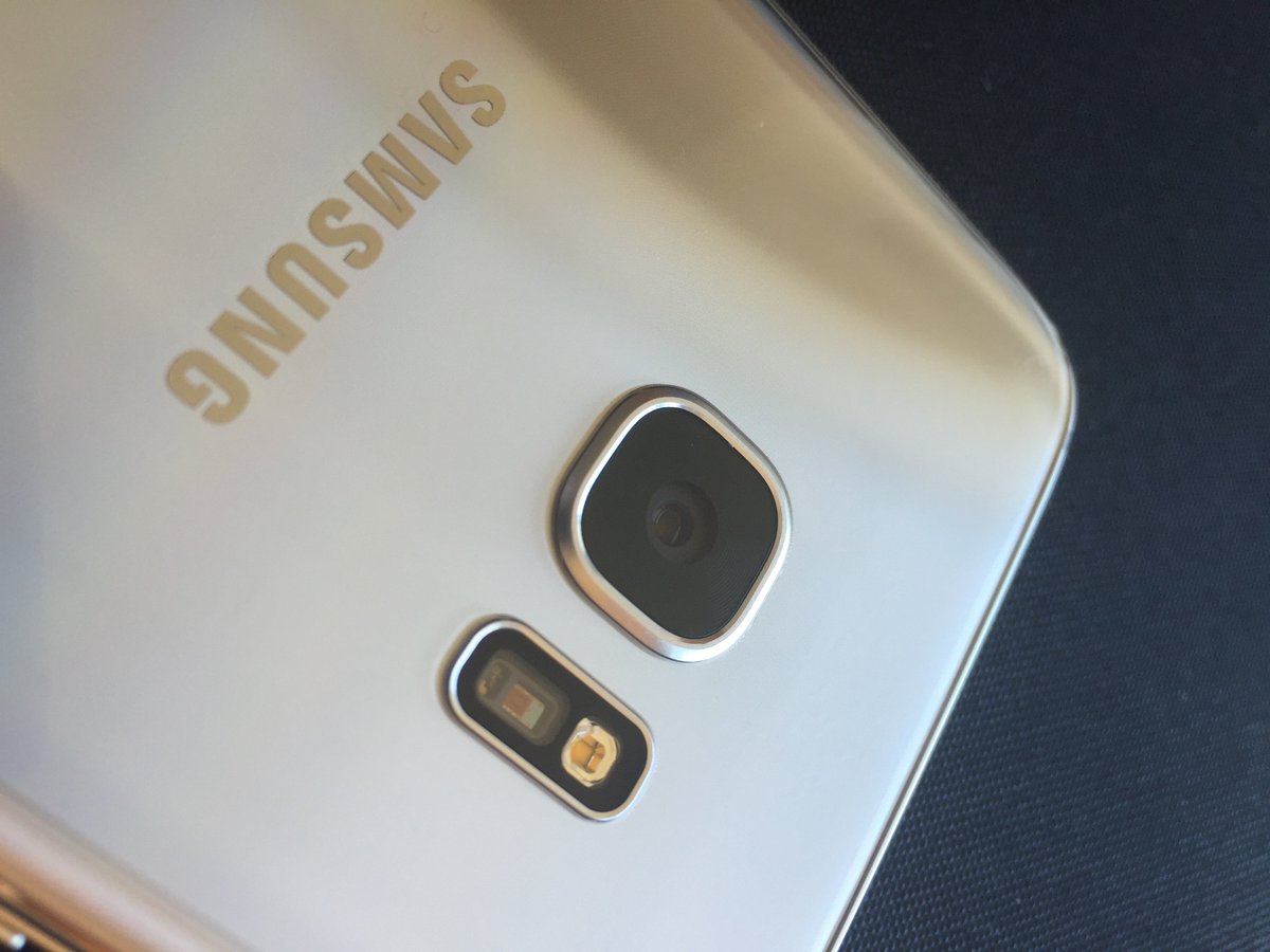 boxaplex's tweet photo. Is Smartphone Innovation All Tapped Out? https://t.co/MlF4MDTpjK #tech https://t.co/Qbtq8g7ubv