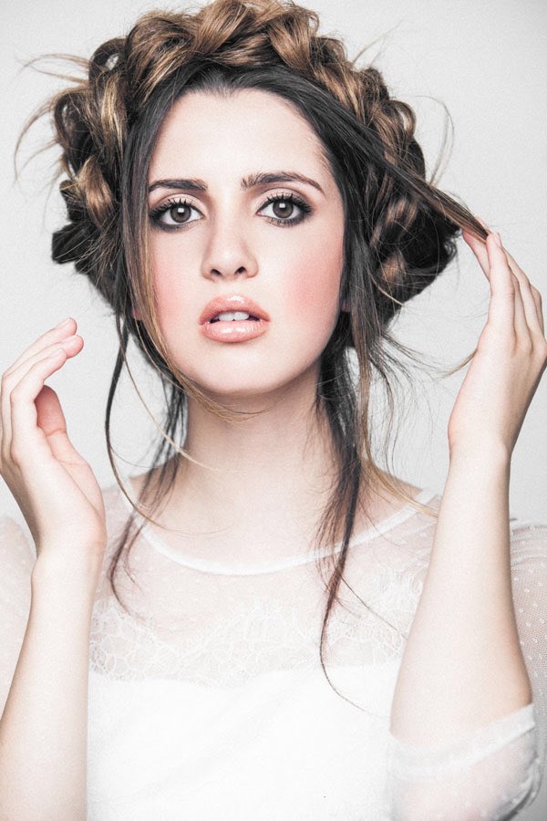 rtqueens's tweet photo. Laura Marano https://t.co/HGzt84Yz2w