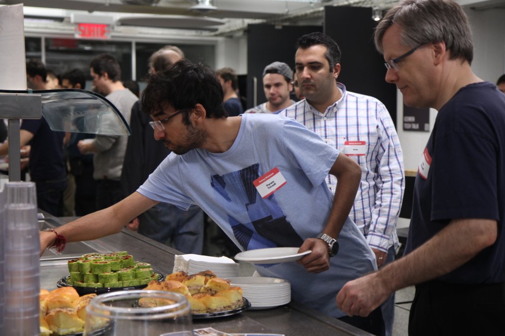 GolangMontreal's tweet image. The room is packed at #gomtl-01 !