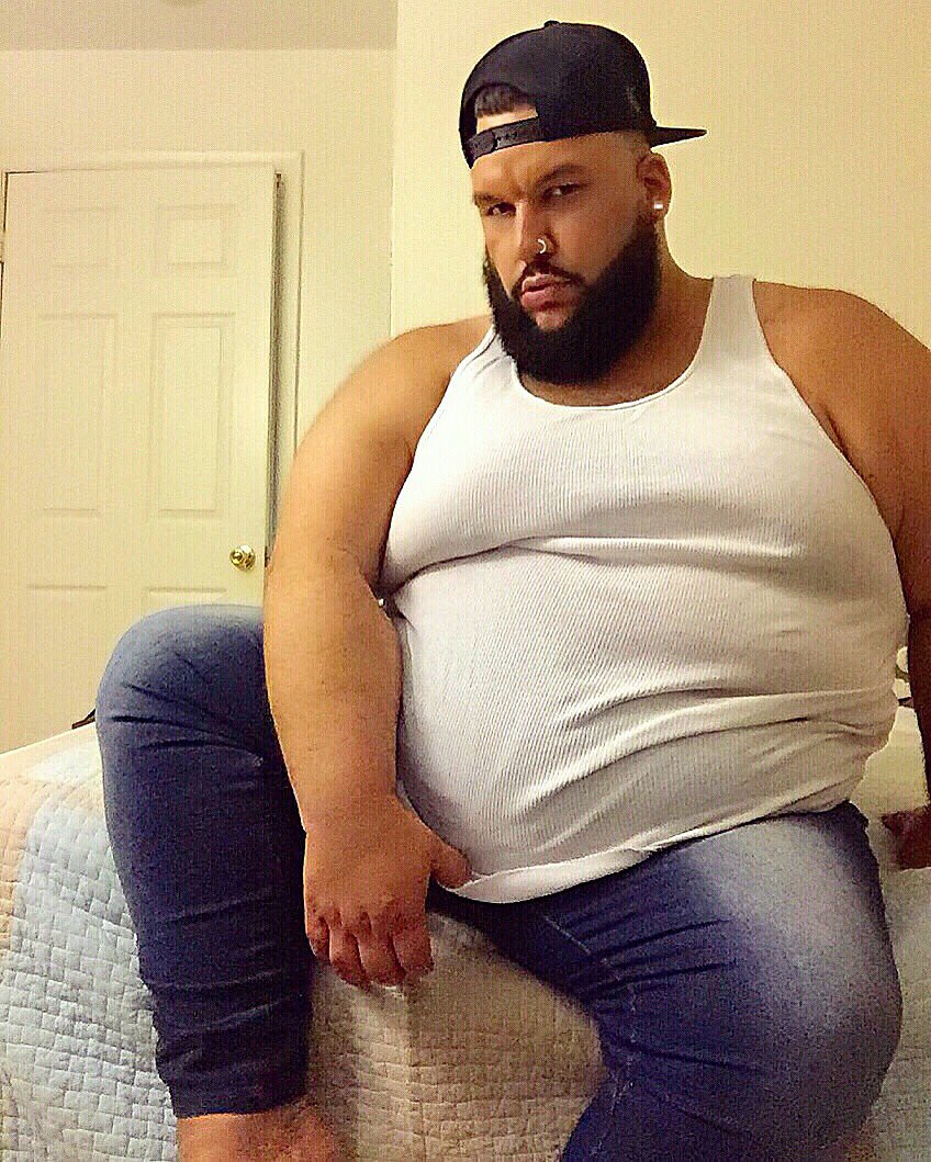 adydelv's tweet photo. " I had to sit down &amp; decide that I loved myself" #effyourbeautystandards  #bigandtallmodel #beard #beardgang #NOBS https://t.co/6f6WERK4l2