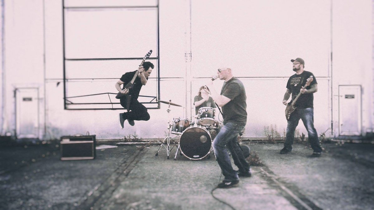 sevenview's tweet image. Might as well JUMP! 
With Mitchell Hunt and gang for a video shoot.