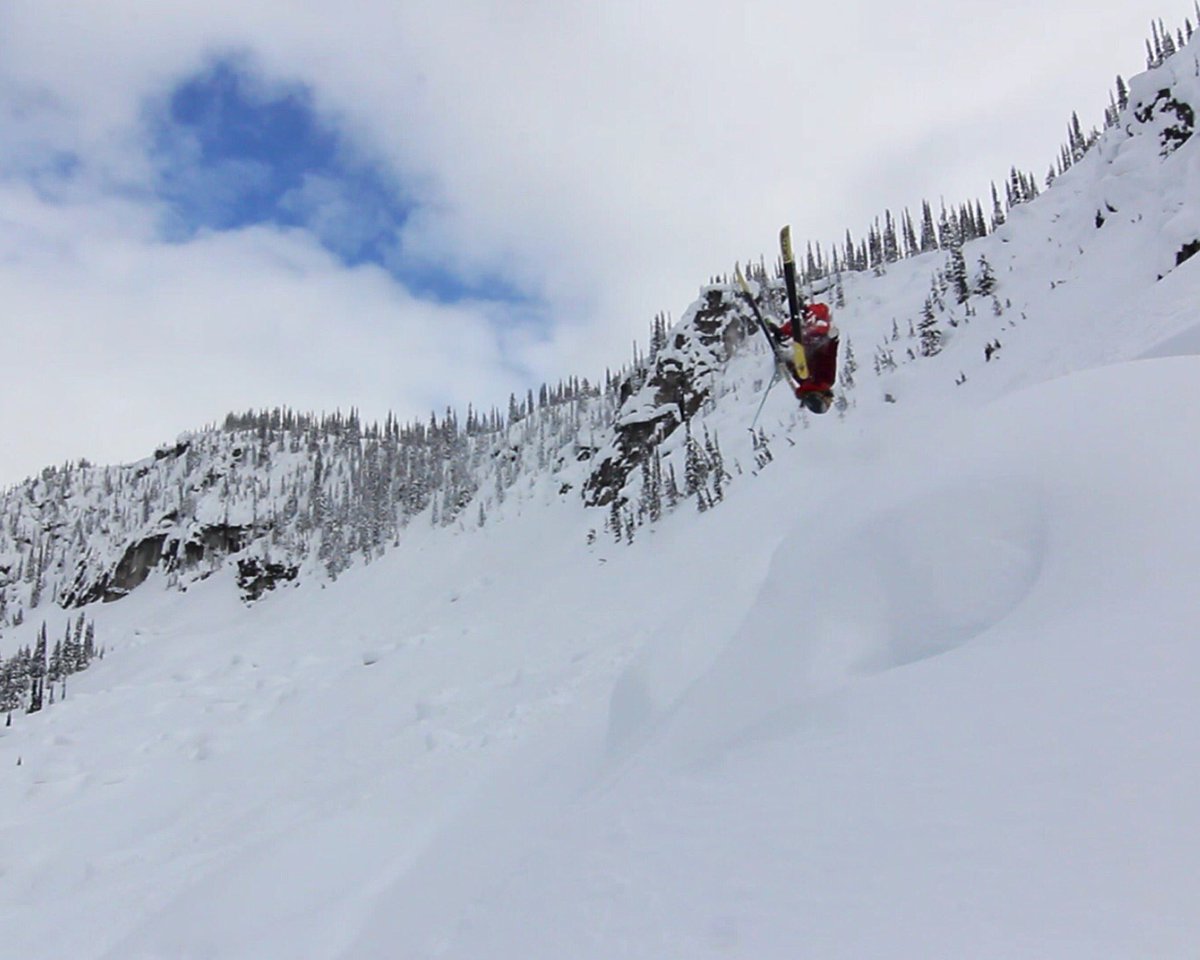 elysesaugstad's tweet photo. I'm just flipping out about how great the snow conditions have been up here in BC! #itscalledbackcountryskiing https://t.co/nmLVMGPcft