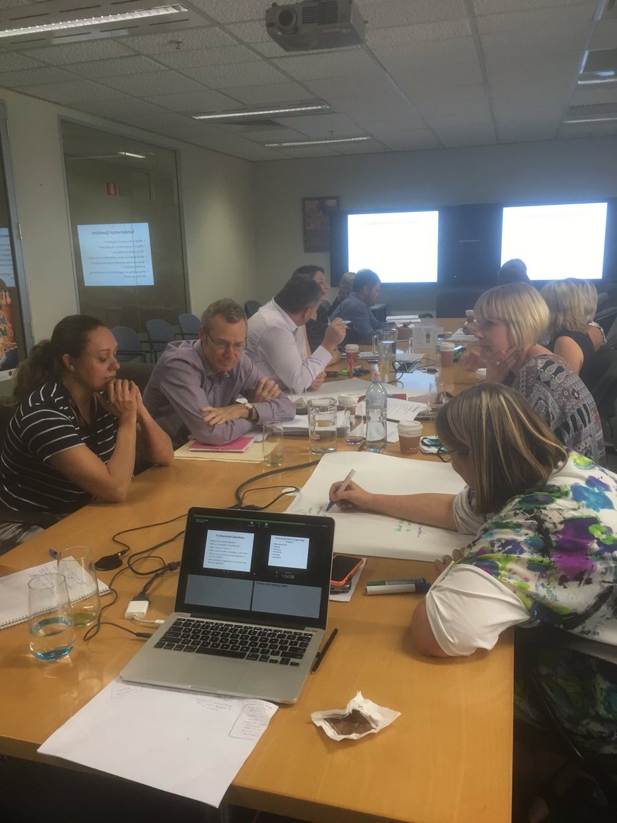 FreerMary's tweet photo. Wonderful people at Country Health SA workshopping innovation and cultural change #freerthinking https://t.co/XmKVus3vge