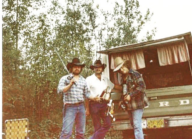 RileyNeds's tweet photo. Happy birthday Dad! If we were the same age we'd be best bros #thelegend https://t.co/VCZn71TBko