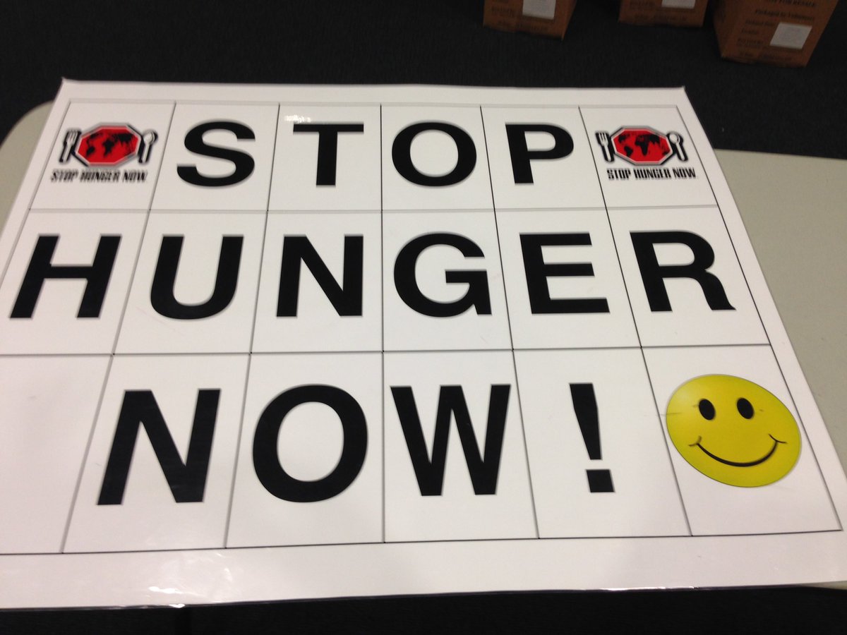 StMarysStuLife's tweet photo. StMU students live our mission thru service! Preparing 10000 meals to #StopHungerNow https://t.co/PFSyt3MQRo