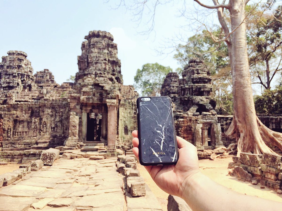 MikolMarmi's tweet photo. Look who came with me exploring Angkor Wat! https://t.co/leknwBdwn8