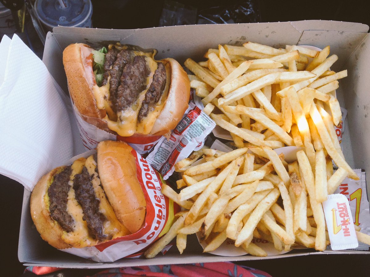 jademonet's tweet image. 4x4s btw. 😍