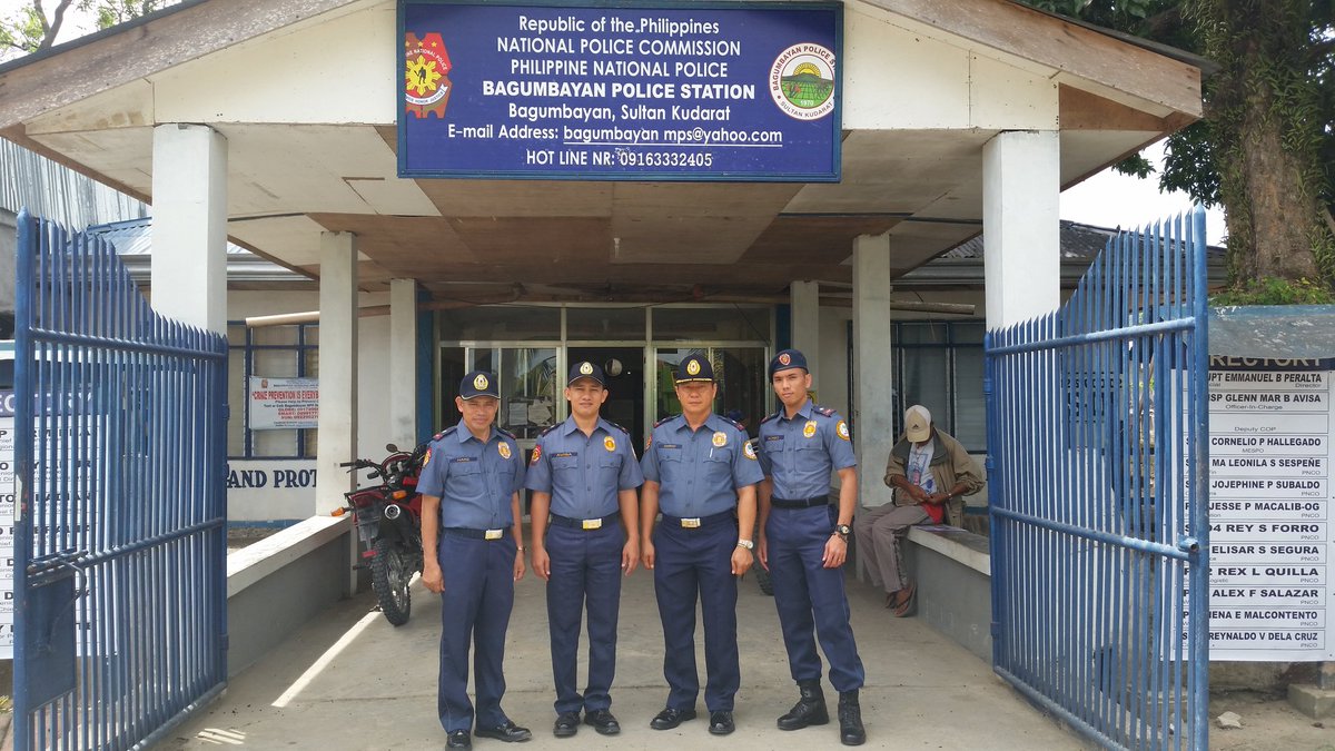 12003Aj's tweet photo. IOBC CL 52-2015 participants on their courtesy call withPCI Glen Mar Avisa, COP Bagumbayan for station deployment. https://t.co/R5CvXZgkVo