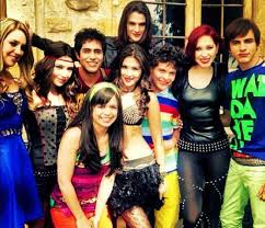 GreicyRendon3's tweet photo. elenco de chica vampiro https://t.co/3RANLd2CWG