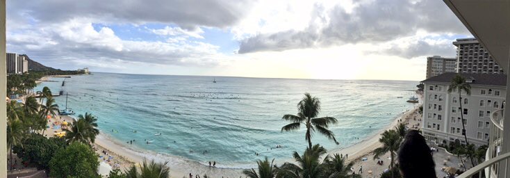 HikeTheGamer's tweet image. Landed It in Hawaii!! 

What an awesome view to wake up to for the next 4 days 😄👍