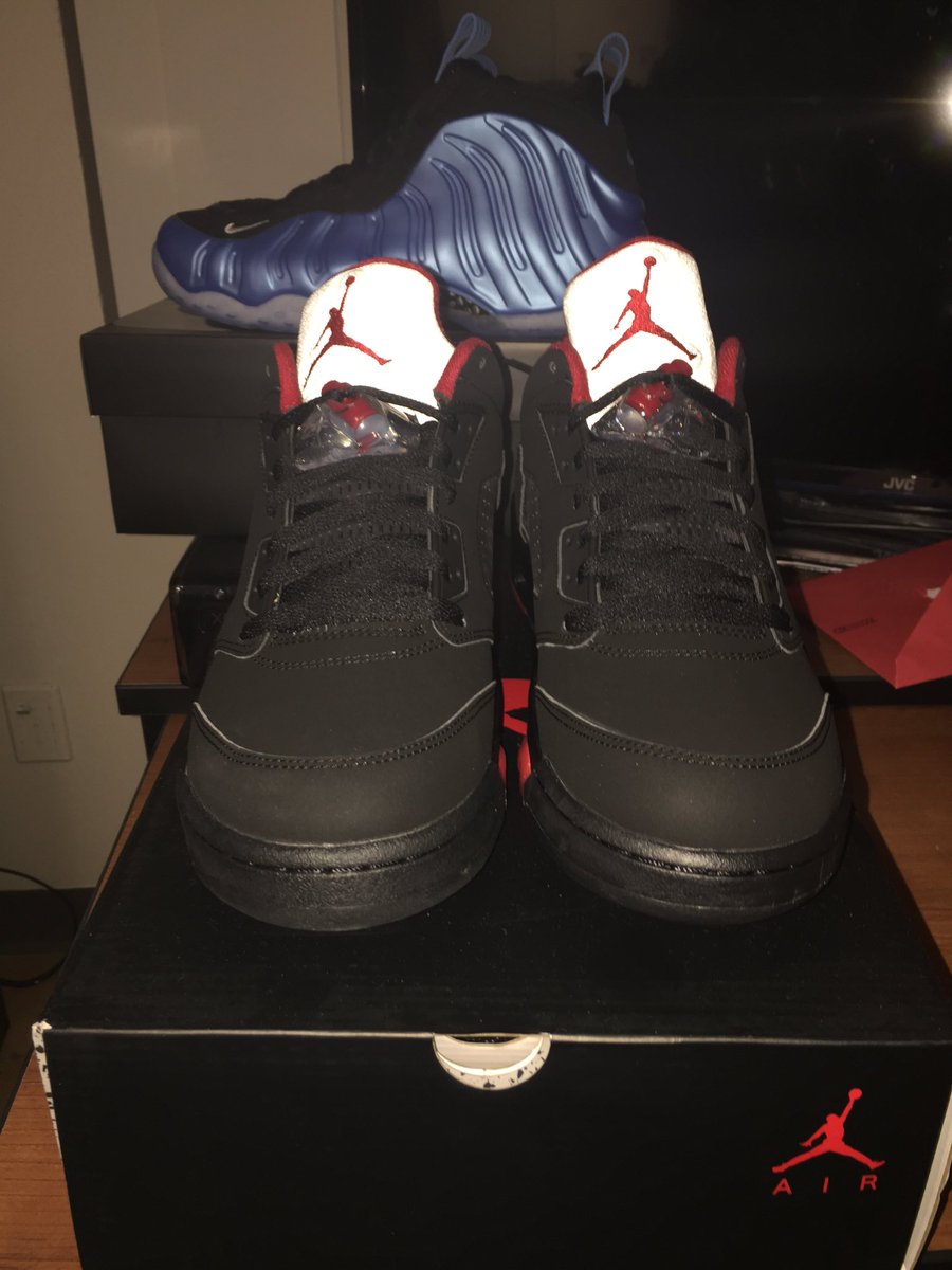 retros4U's tweet image. Sz 9 DS $190 plus ship RT Pls @NikeLawd @Deadlaced @billy_326 @Buyandsellkickz @InaboxKicks @CopThese @SneakerCell