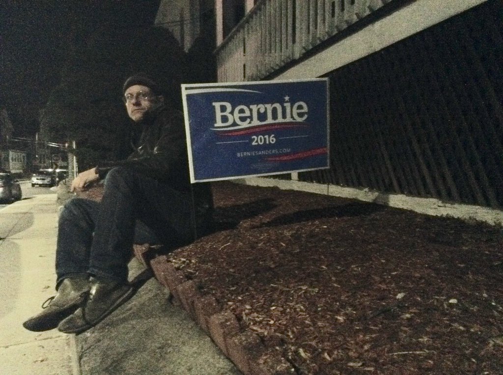 MerrimackBernie's tweet photo. .@CELarkosh + his #Bernie2016 yard sign #Roslindale #Rozzie #MA #mapoli @NashuaForBernie @MA4Bernie @People4Bernie https://t.co/SUdKIrIVxu