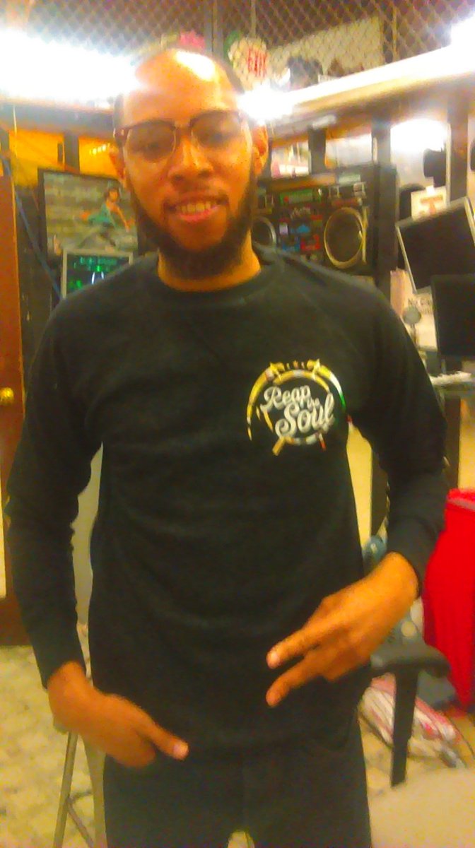 CustomCreation4's tweet image. Ace at Jerrys Corner wearing a selection from his line @Reapthesoulent We see you brother! Got a line? Contact us!