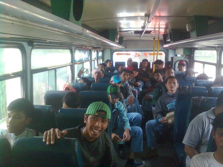stm_dayax74's tweet photo. Kalo dulu kata ciwi2 selatan mah Anak Dayax paling ganteng #tempoedoloe https://t.co/J5a9wYn8b6