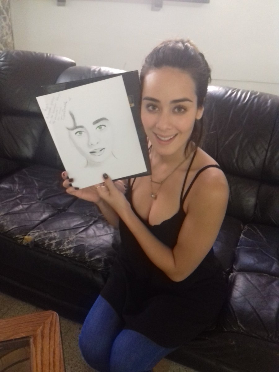 Esmeralda Pimentel desktop Wallpapers