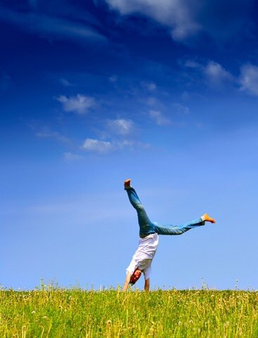 trimlio's tweet image. #Health and #happiness are linked to #relationships and investment in meaningful #community youtu.be/8KkKuTCFvzI