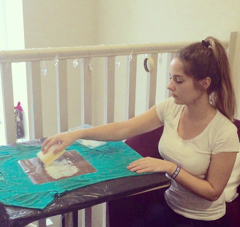 chloee_millss's tweet photo. Making t-shirts for my amazing campaign team! 💚 @Chloe_A_Locke  @EmmaBond28 https://t.co/nYx0ZQEL02