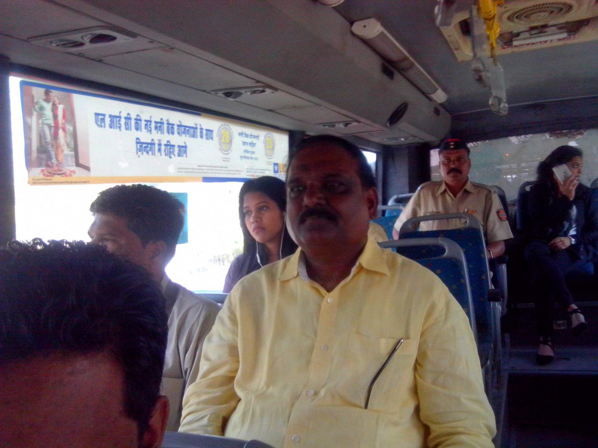 NMMT_bus_day's tweet photo. #NMMTBusDay #ChabiChodo movement #BusDaySelfie https://t.co/A1qxxkAETe